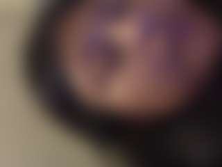 kumy2002's Live Sex Cam Show