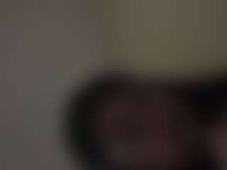 kumy2002's Live Sex Cam Show