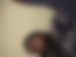 kumy2002's Live Sex Cam Show