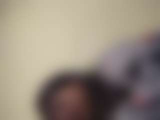 kumy2002's Live Sex Cam Show