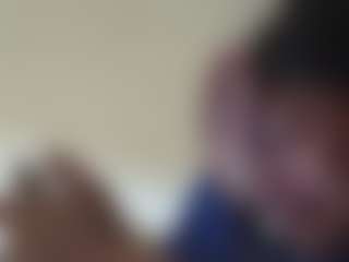 kumy2002's Live Sex Cam Show