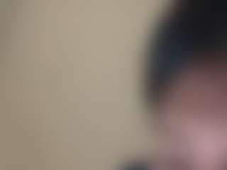 kumy2002's Live Sex Cam Show