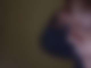 kumy2002's Live Sex Cam Show