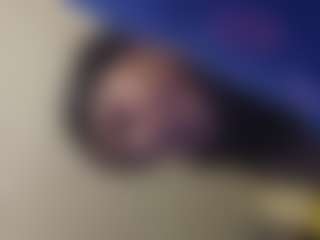 kumy2002's Live Sex Cam Show