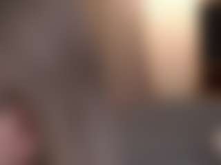 Live cam show with LunneaEvienne - Gray Eyes on Gym Cam Girls