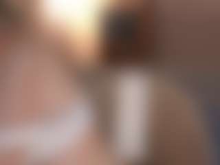 Live cam show with LunneaEvienne - Gray Eyes on Adult Interactions