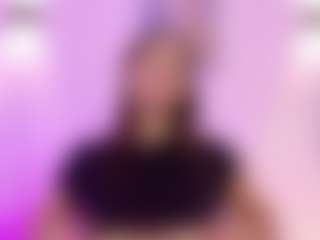 Live cam show with Rousse H - Athletic on CamwithHer