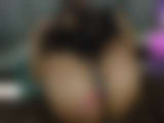 Live cam show with scarlettevanz - Nipple Piercings on EXY
