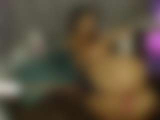 Live cam show with scarlettevanz - Nipple Piercings on Livezox