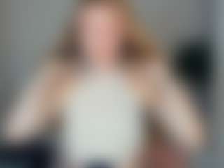Live cam show with VernettaMecannic - Pornstar Skinny on Dolls Live