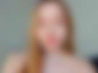 Live cam show with VernettaMecannic - Blue Eyes on CamwithHer