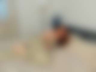 Live cam show with VernettaMecannic - Yoga on Adult Interactions