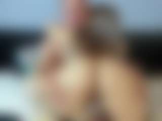 Live cam show with AntonyaJames - MILF on AdultVida.com