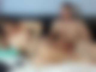 Live cam show with AntonyaJames - Petite on livesexfox.com