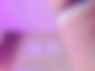 Live cam show with cherlynn - Moaning on livesuperchat.net