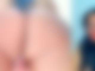 dakota-hott's Live Sex Cam Show