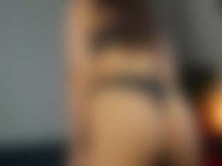 My name Crystall's Live Sex Cam Show