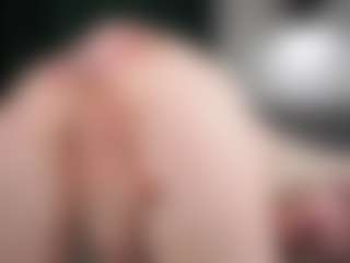 Live cam show with Lily - Blue Eyes on boobsie.com