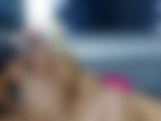 foxymia68's Live Sex Cam Show