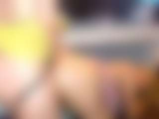 Live cam show with foxymia68 - Petite Teen (18+) on Livezox