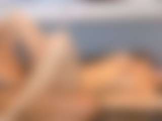 foxymia68's Live Sex Cam Show