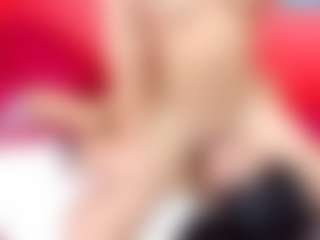 Live cam show with foxymia68 - Tease on Camsoda