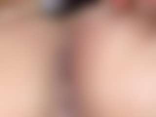foxymia68's Live Sex Cam Show
