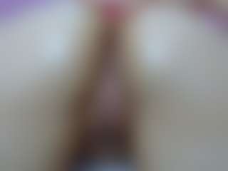 foxymia68's Live Sex Cam Show