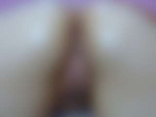 foxymia68's Live Sex Cam Show