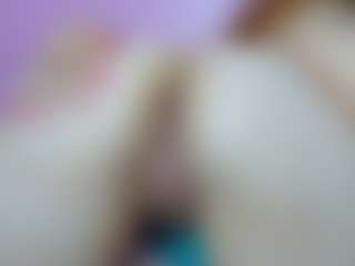 foxymia68's Live Sex Cam Show