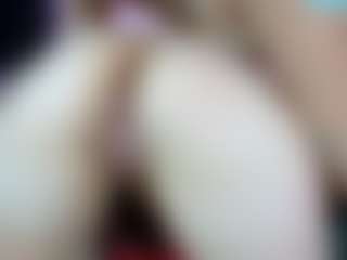 foxymia68's Live Sex Cam Show