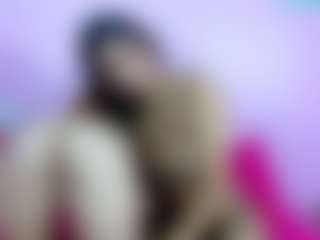 Live cam show with foxymia68 - Strapon on CamwithHer