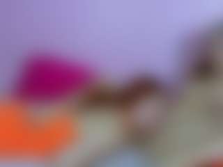 foxymia68's Live Sex Cam Show