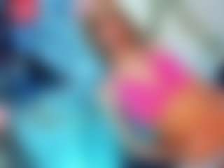 Live cam show with gaby-dream - Smoking on SquirtSoMuch