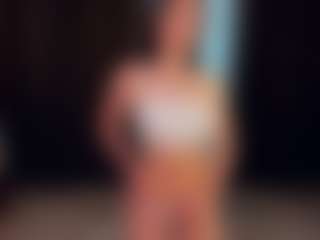 Live cam show with Emma - Joi on googirlz