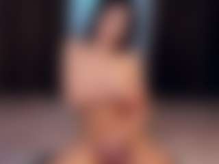 Live cam show with Emma - Sexy on Gym Cam Girls
