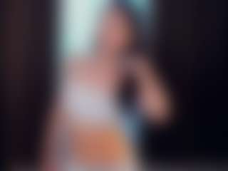Live cam show with Emma - Full Nudity on CamClone
