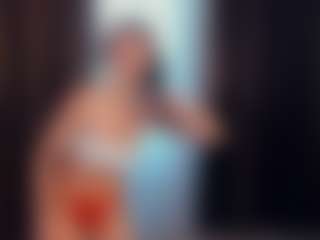 Live cam show with Emma - Twerk on livesuperchat.net