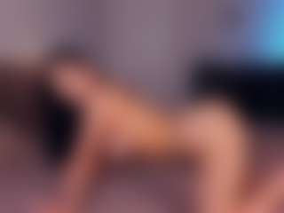 Live cam show with Emma - Camel Toe on Uber Horny