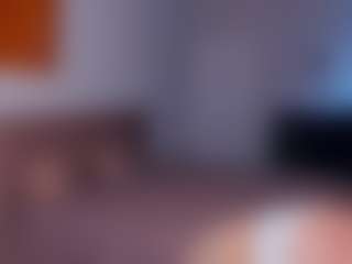 Live cam show with Emma - Public on eurowanks.com
