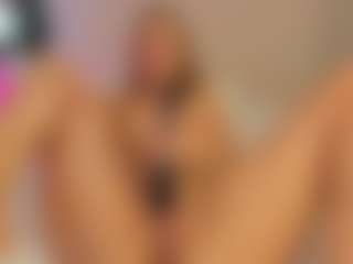 kira-lure's Live Sex Cam Show