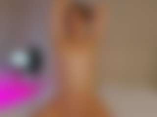 kira-lure's Live Sex Cam Show