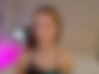 kira-lure's Live Sex Cam Show