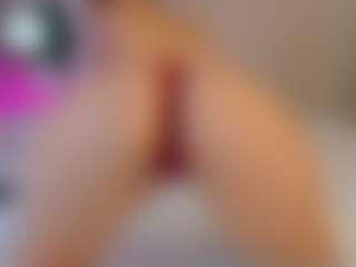 kira-lure's Live Sex Cam Show
