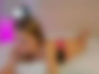 Live cam show with kira-lure - Skinny on iamadamtest123.com