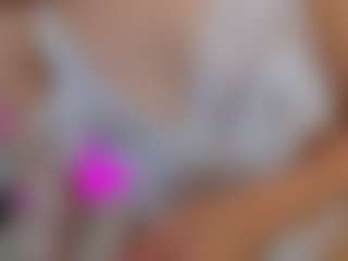 kira-lure's Live Sex Cam Show