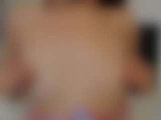 Live-Cam-Show mit kira-lure - Green Eyes auf Camsoda