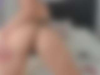 kira-lure's Live Sex Cam Show