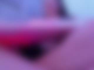Live cam show with LexyyFoxx - Milk on studioflirtlive.com