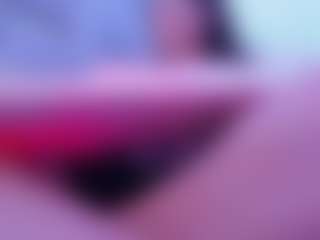 Live cam show with LexyyFoxx - Naughty on Pornisteam.com